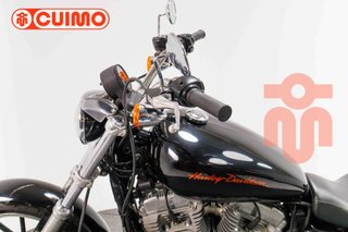 HARLEY DAVIDSON SPORTSTER 883 SUPERLOW