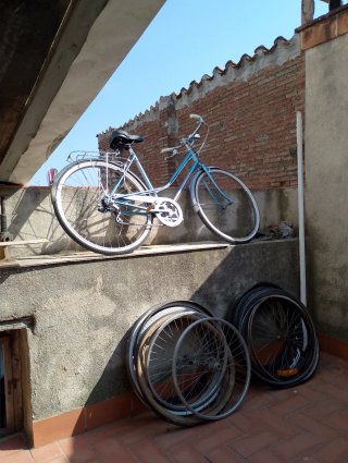 Bicicleta de paseo señora azul