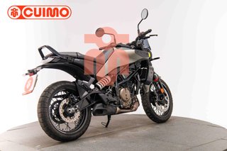 HUSQVARNA SVARTPILEN 125