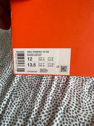 Zapatillas Nike Vomero 18 cm edición especial