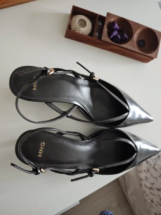 Zapatos tacón kitten Mango tiras gris