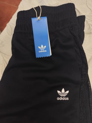 Pantalón Adidas Originals Track Pant Negro Nuevos