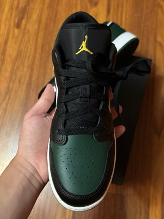 Zapatillas Jordan 1 Low Negras y Verdes