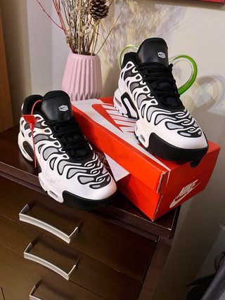 Zapatillas Nike Air Max TN Blancas y Negras