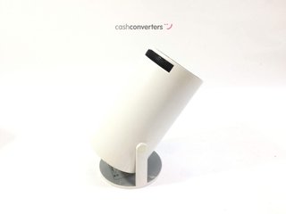 mini proyector nk 3566