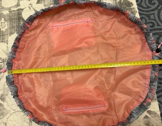 Neceser + regalo de un detalle sorpresa