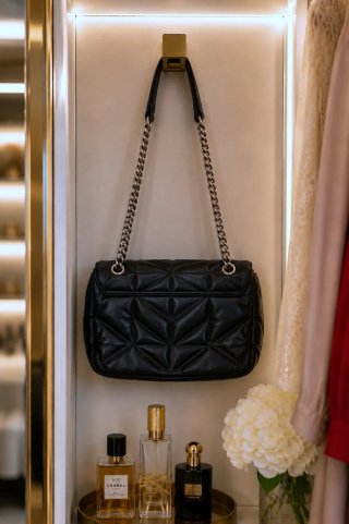 Bolso Parfois negro acolchado