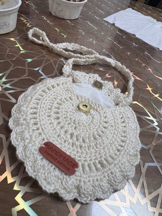 Bolso de crochet hecho a mano para niña