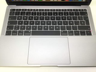 portatil apple apple macbook air core i5 1.6 13 retina (2018) (a1932)