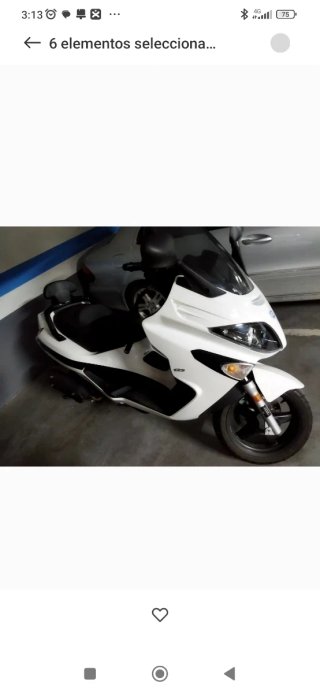 Xevo 125 Maxi Scooter Blanca