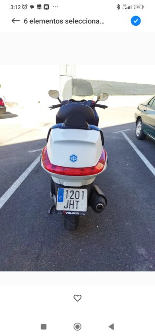 Xevo 125 Maxi Scooter Blanca
