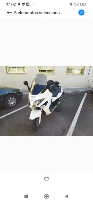 Xevo 125 Maxi Scooter Blanca