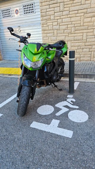 Kawasaki Z750 2008 - 40000 km