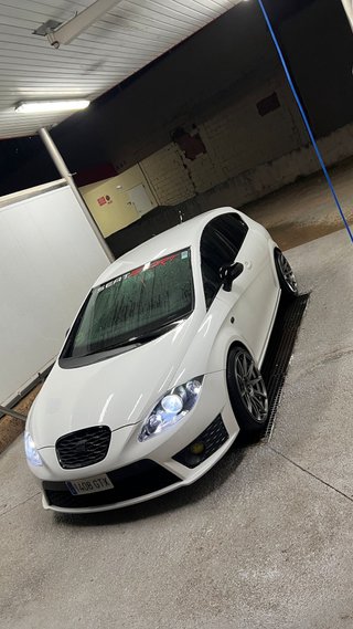 SEAT Leon Blanco