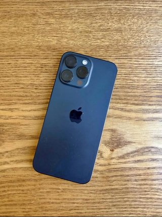 iPhone 15 Pro Max azul