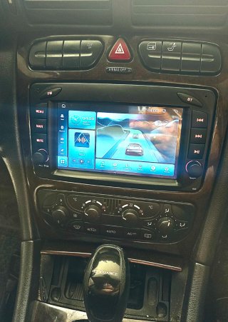 Rádio 4/64GB Mercedes W203/W209 Android 14 + GPS.