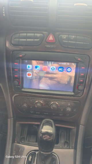 Rádio 4/64GB Mercedes W203/W209 Android 14 + GPS.