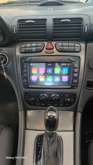 Rádio 4/64GB Mercedes W203/W209 Android 14 + GPS.