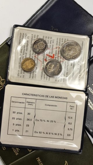 Lote 6 Carteras PRUEBAS NUMISMÁTICAS 1977 y 1979