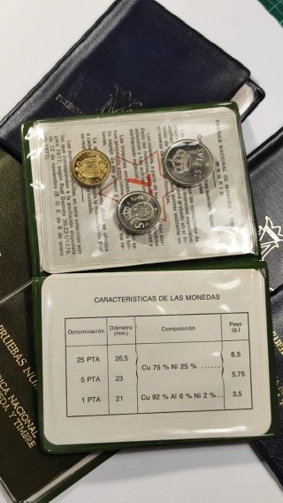 Lote 6 Carteras PRUEBAS NUMISMÁTICAS 1977 y 1979