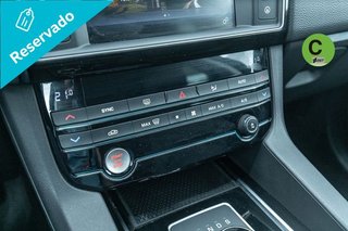 Jaguar F-Pace 2.0L i4D Prestige AWD Auto 132 kW (180 CV)
