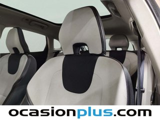 Volvo V40 Cross Country D3 Momentum Auto 110 kW (150 CV)