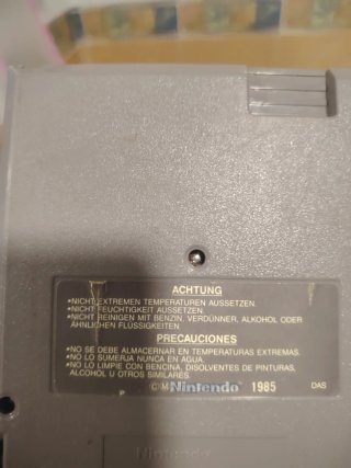 Nintendo NES + Super Mario Bros.