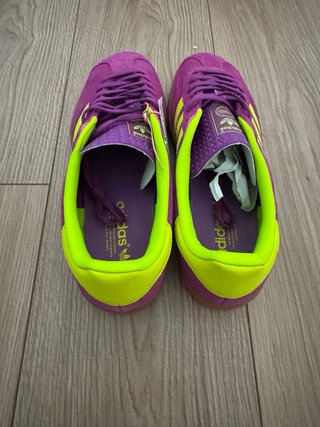 Adidas Morado y Amarillo Zapatillas