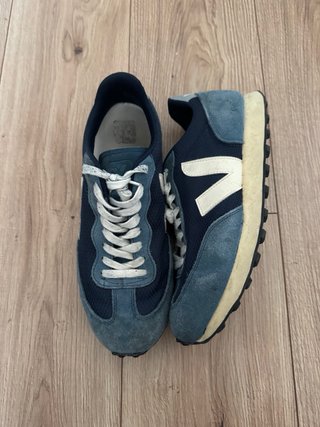 Zapatillas Veja deportivas azules y grises