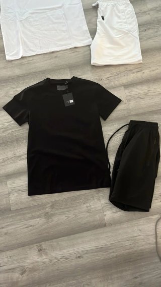 Conjuntos. Sin estrenar buena calidad a 12€
