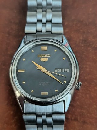 Reloj Seiko 5 vintage azul
