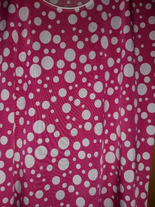 Blusa lunares rosa y blanca