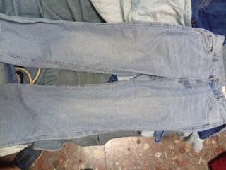 Lote 3 Vaqueros Mango, Stradivarius Talla 36/42