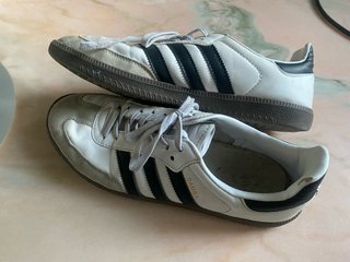 Zapatillas Adidas Samba Blancas y Negras