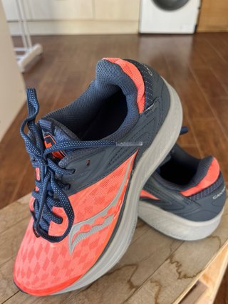 Saucony PWRTRACK 37.5 Naranja/Negro
