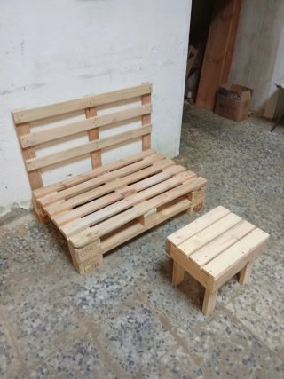 Sofá modular de madera y tela