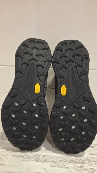 Saucony Peregrine 16 Gris