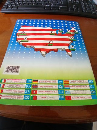 Álbum Panini USA 94 BUEN ESTADO Faltan 29 cromos.