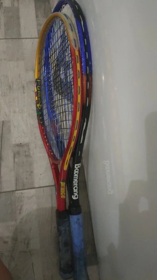 Raquetas de tenis Boomerang y Prince