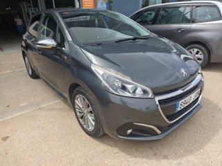 Peugeot 208 Style 5P STYLE 1.2L PureTech 60KW (82CV)