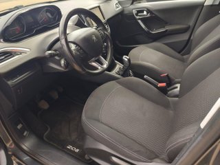 Peugeot 208 Style 5P STYLE 1.2L PureTech 60KW (82CV)