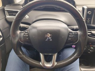Peugeot 208 Style 5P STYLE 1.2L PureTech 60KW (82CV)