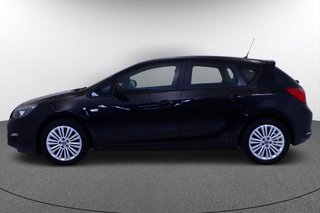 Opel Astra 1.6 SELECTIVE 5P