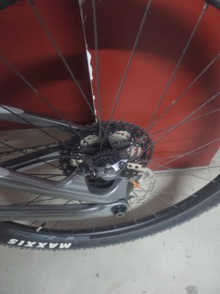 Bicicleta carbono doble suspensión Talla L