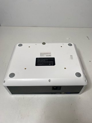 : Proyector Vankyo Performance V630