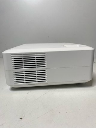 : Proyector Vankyo Performance V630