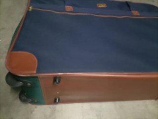 MALETA GRANDE 23 KG 2 RUEDAS LIVIANA PERFECTAMENTE
