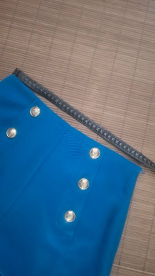 Bermuda azul botones talla S
