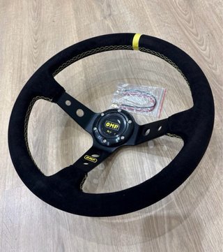 Volante desplazado deportivo alcantara