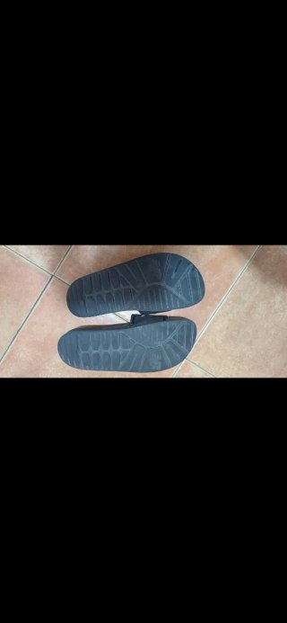 Chanclas New Balance Talla 40 Negras
